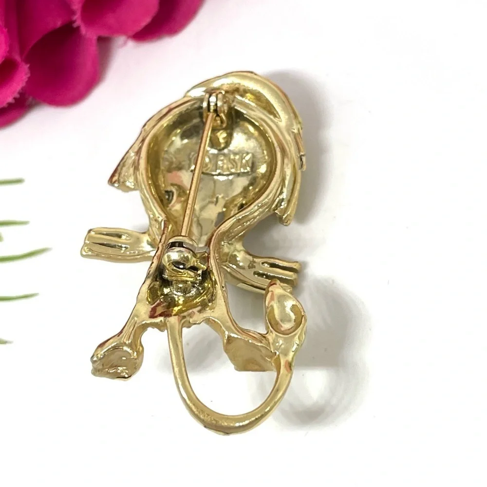 VINTAGE⚜️BSK Sea Lion Brushed Golden Brooch